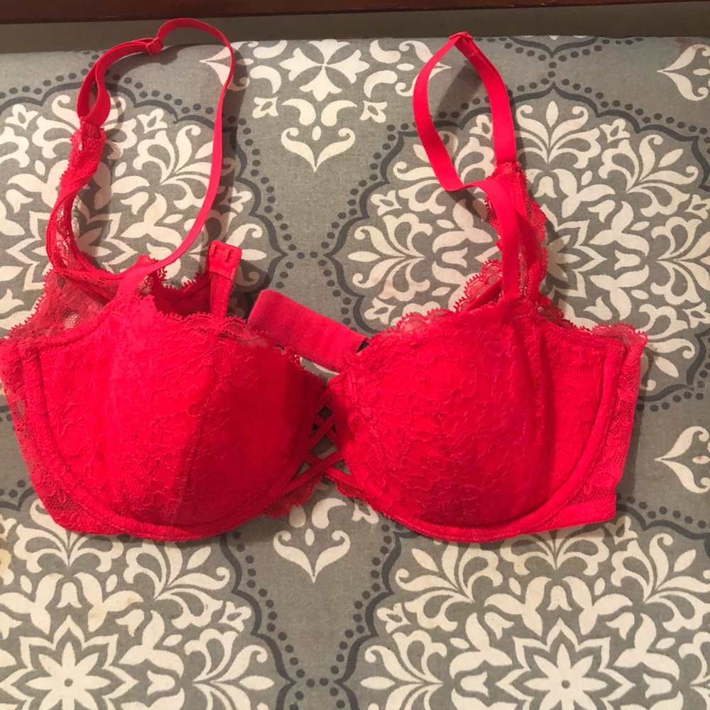 VS Red Dream Angel Demi Bra 32D